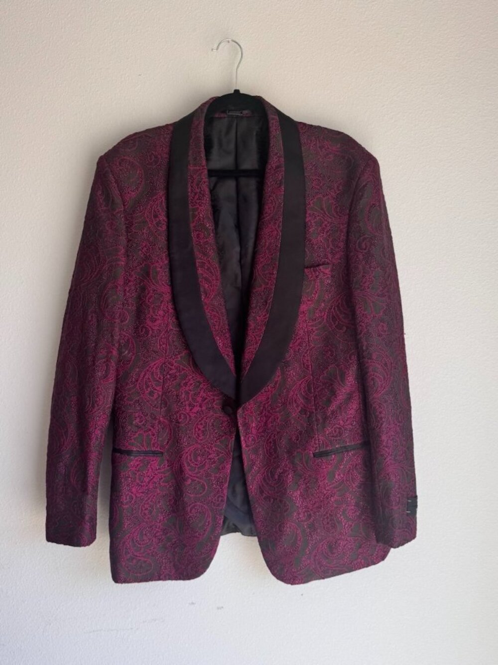 Statement Men’s Plum Sport Coat LJ-102 – Size 44L
